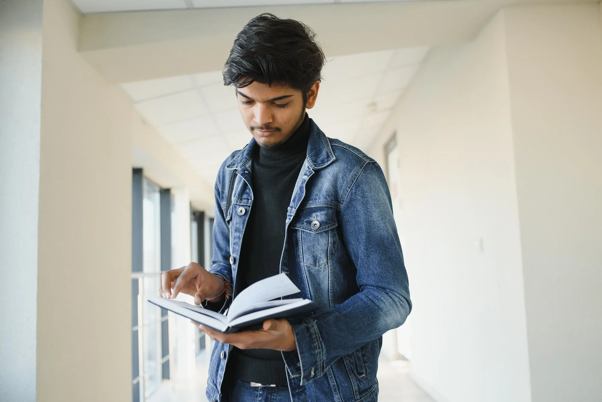IELTS Academic Reading Practice Test - Focused Student
