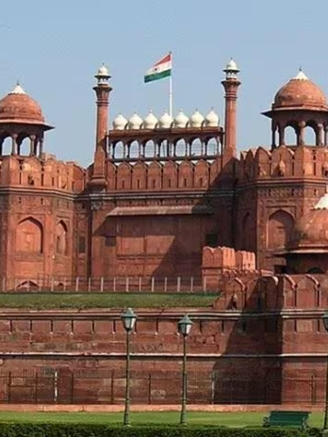 10 Most Famous Indian Monuments You Should Visit