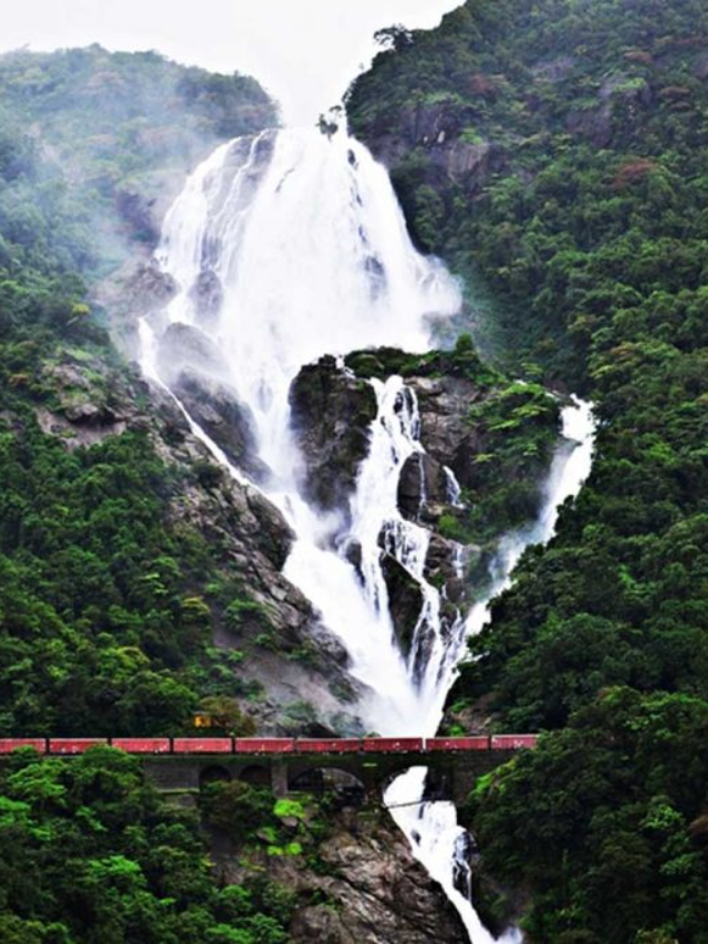 12 Incredible Natural Wonders In India